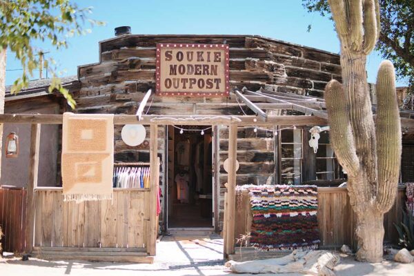 Soukie Modern Outpost